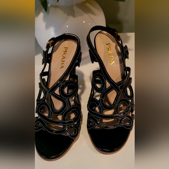 Shoes - Picture 2 of 3